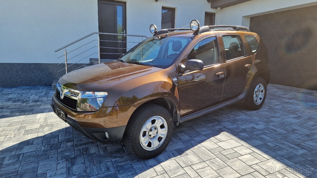 DACIA DUSTER 4x4 1.5 DCI 81KW.NEZÁVISLÉ TOPENÍ.KLIMA.TAŽNÉ.