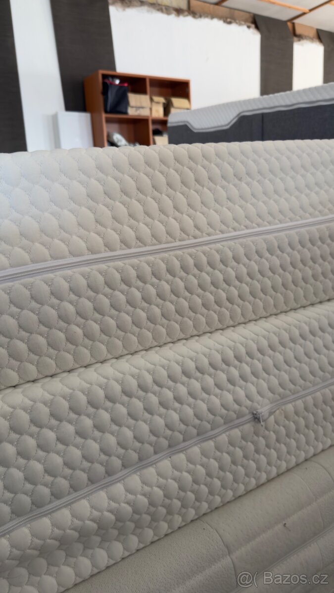 2x Tempur matrace 90x200X22cm .