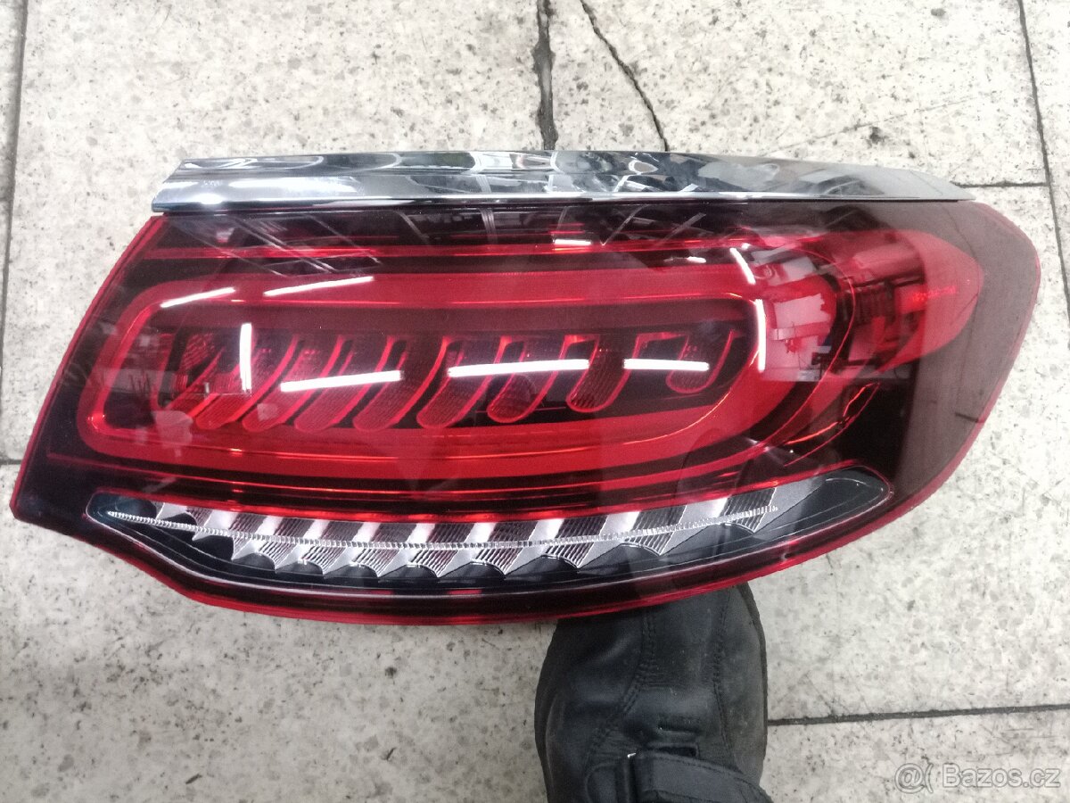 Zadní světlo mb Glc