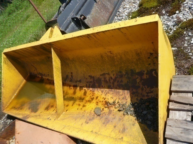 lopata lžíce na nakladač nebo na traktor, na čelní nakladač,