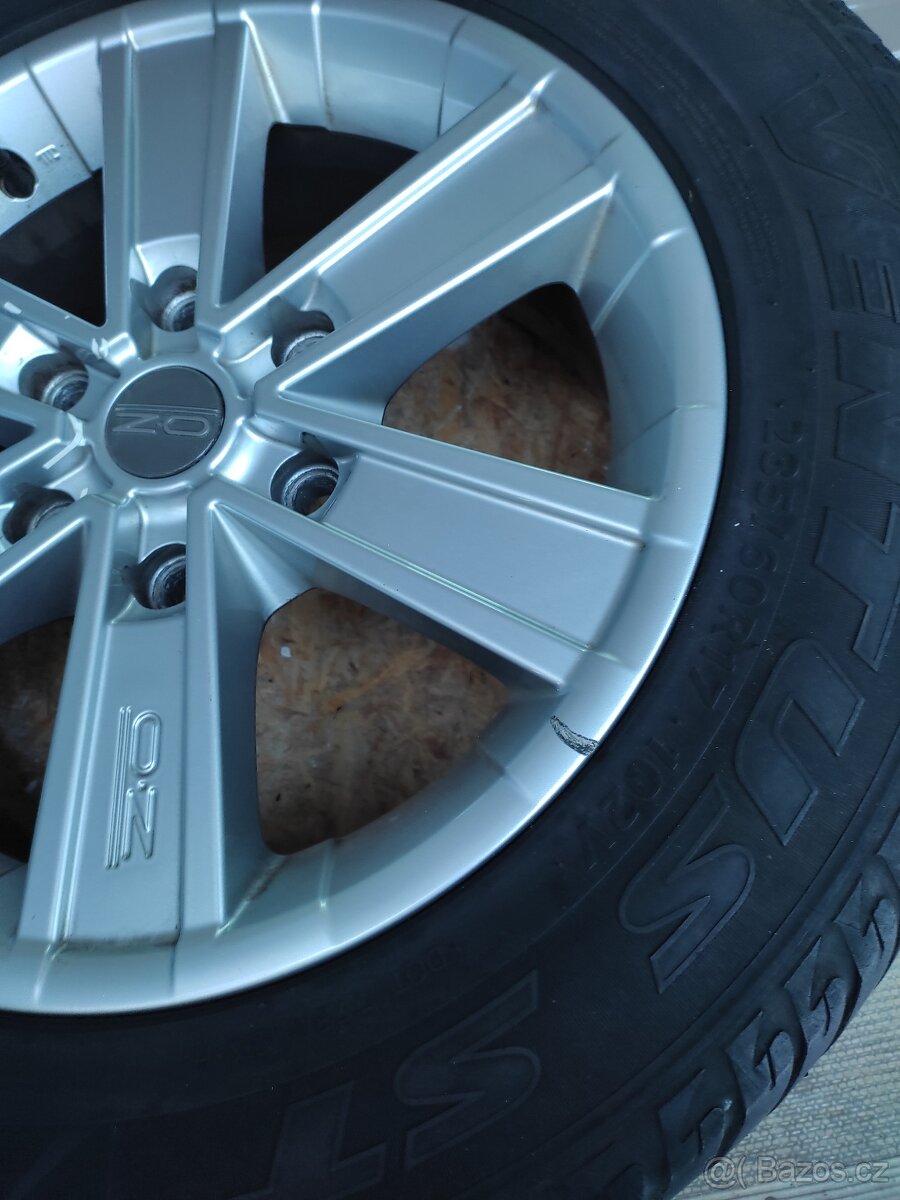 ALU kola OZ 6x139,7r17 s pneumatiky 235/60r17