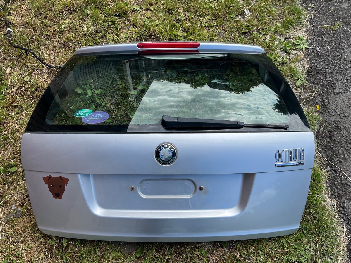 Zadni kufr skoda octavia 2