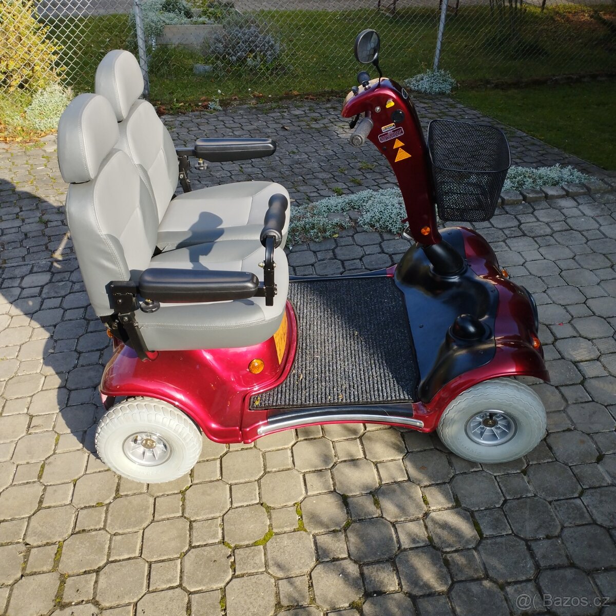 Elektrická čtyřkolka pro duchodce