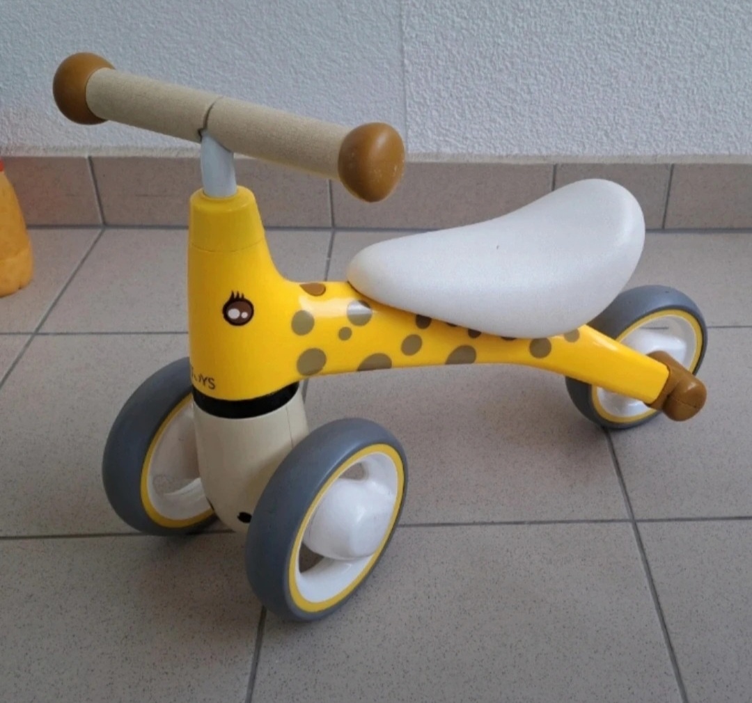 Odrážedlo FisherPrice a EcoToys