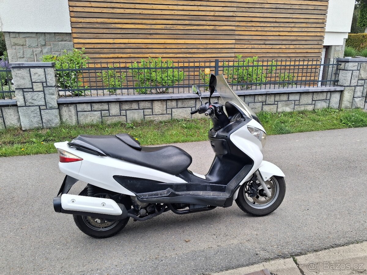 Suzuki Burgman 125