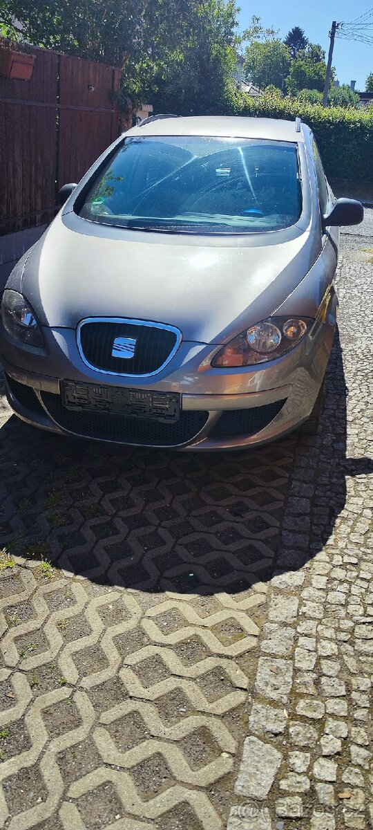 Prodám Seat Altea XL 1.9 Tdi BXE 77 kw rv.12/2007 mod.2008