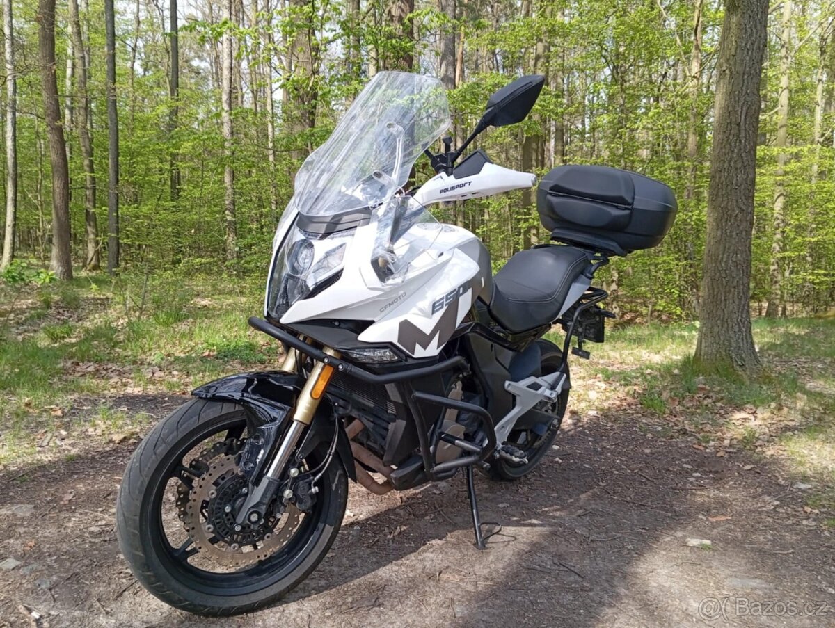 CF MOTO 650 MT premium; rok 2022