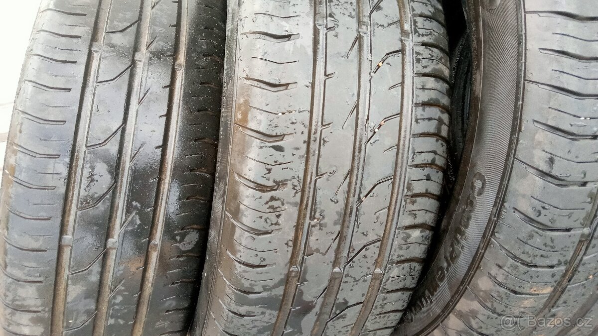 205/60 R16 Continental