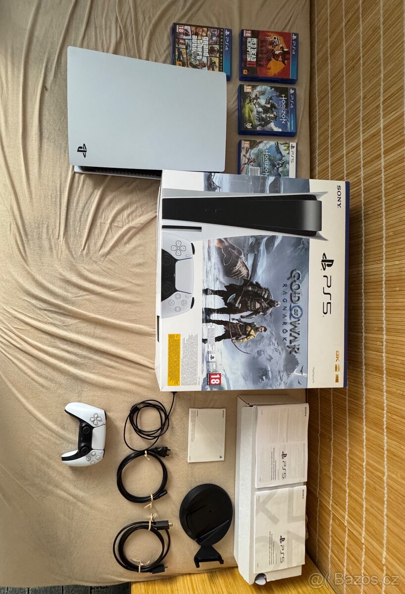 PS5, ovladač, cestovní taška + 4 hry