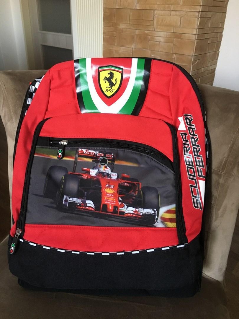 Ferrari školní batoh