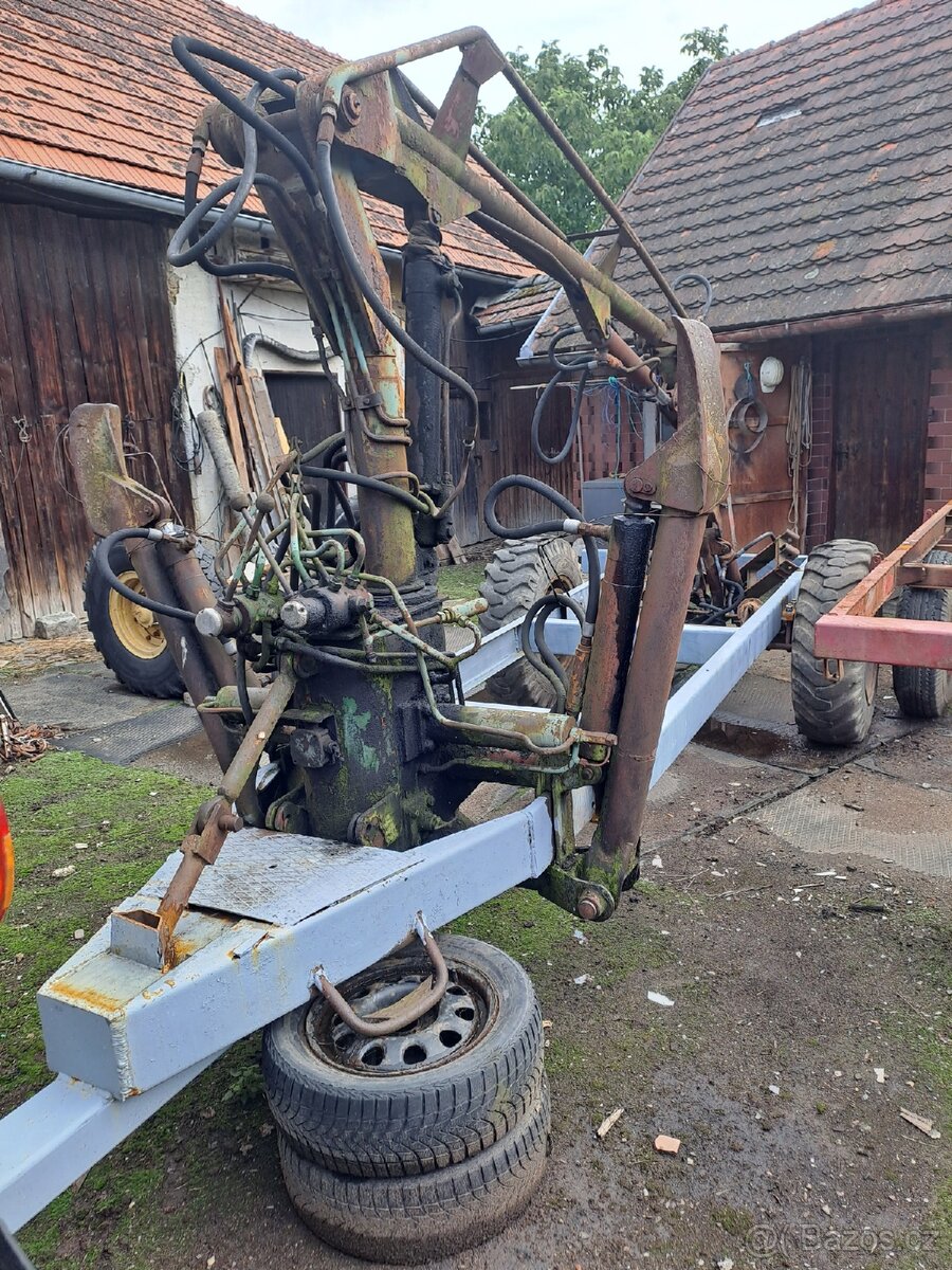 Vyvazecka dřeva, ruka unhz500