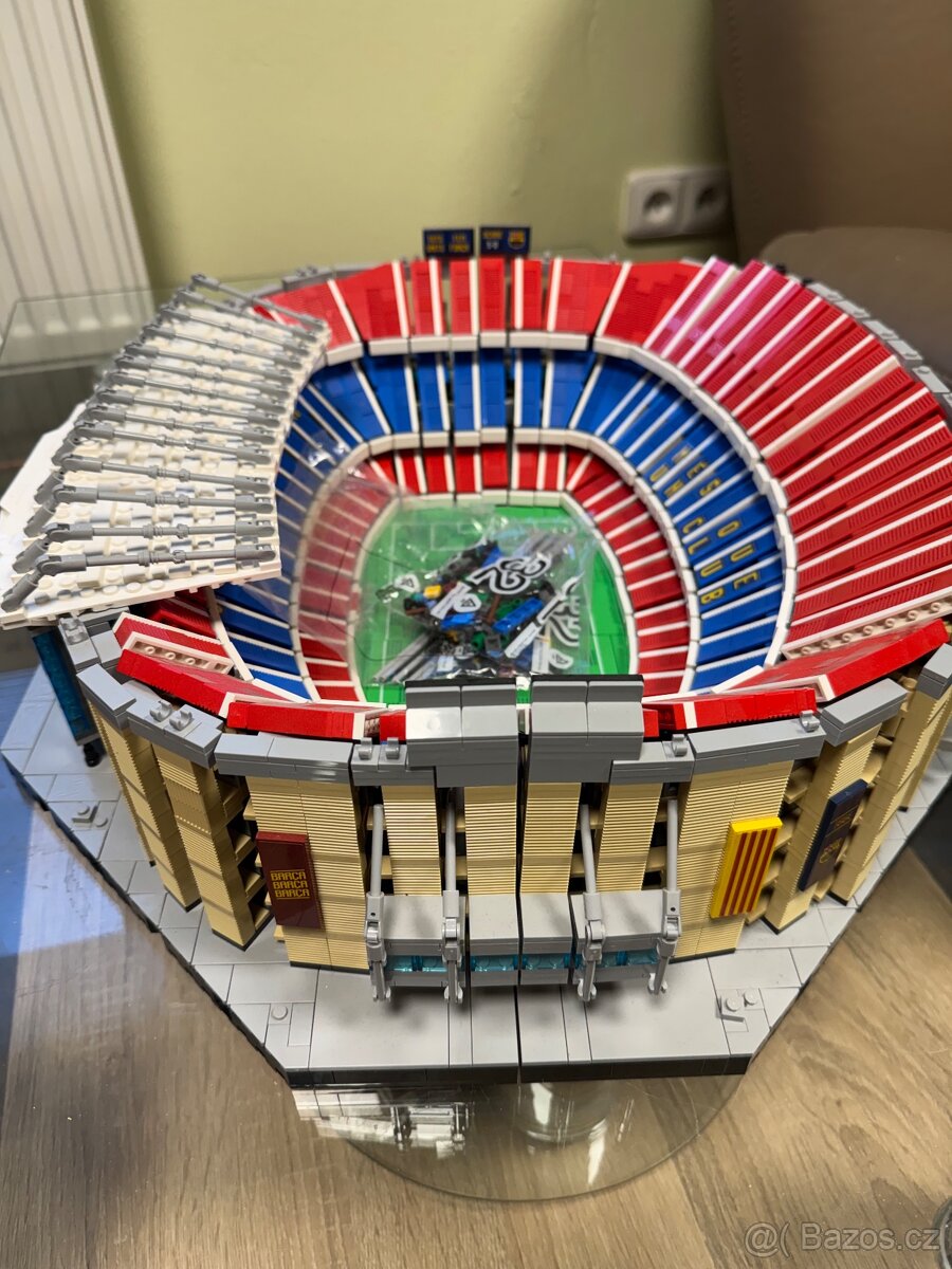 Lego 10284