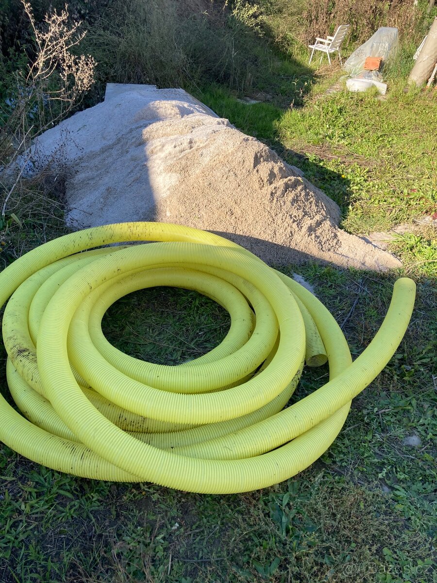 Roura na svody okapů - na stavbu 15 m