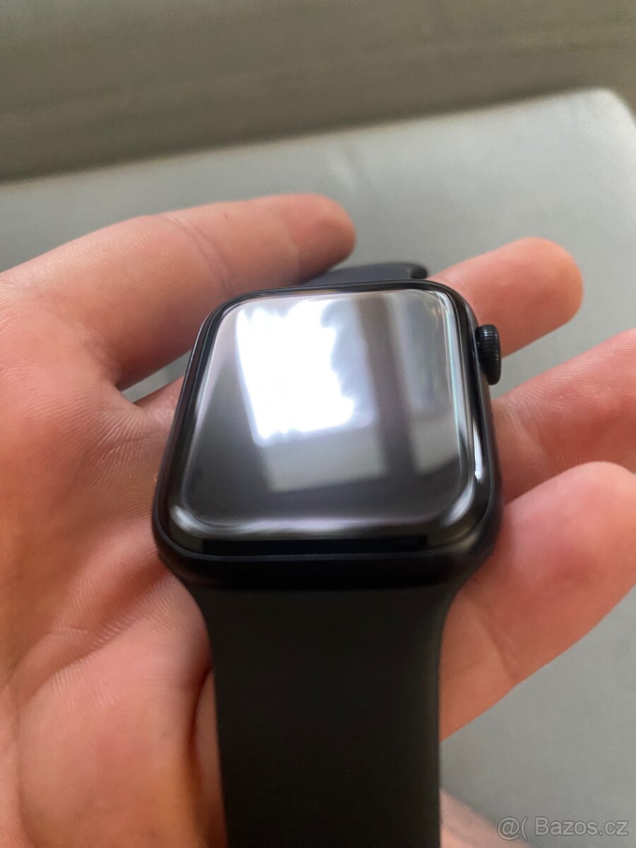 Apple Watch SE 44mm