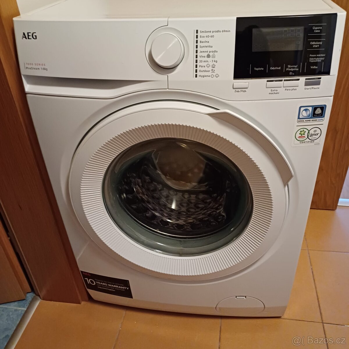 Parčka AEG kapacita 8kg energetická třída A, s funkcí páry