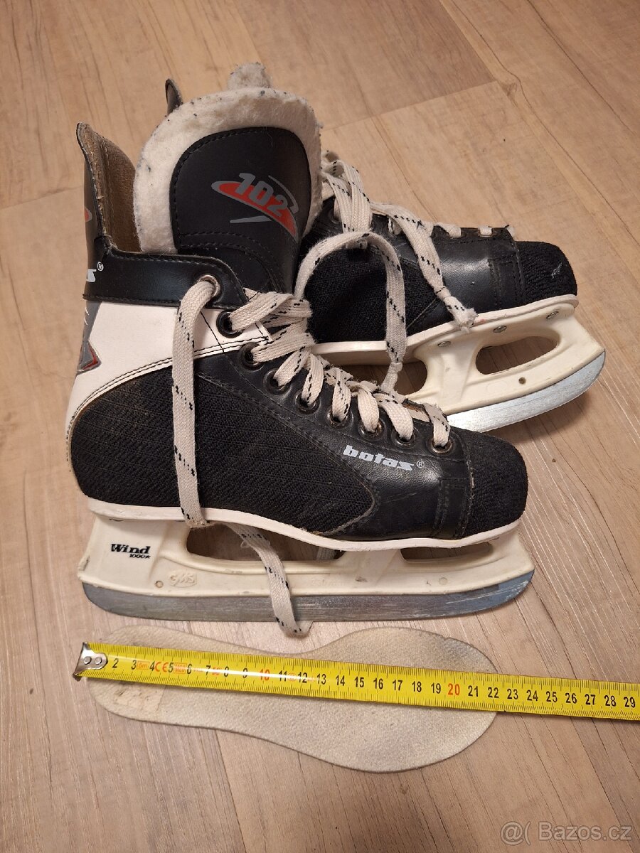 Hokejové brusle Botas, vel. 22,5