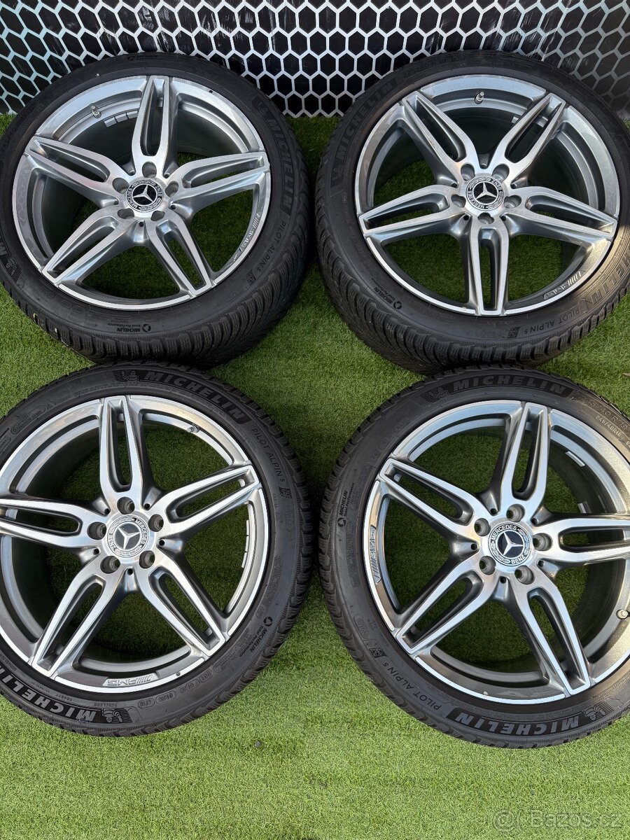 Mercedes E-CLASS AMG - 245/40 R19 ORIGINÁLNÍ ZIMNÍ SADA