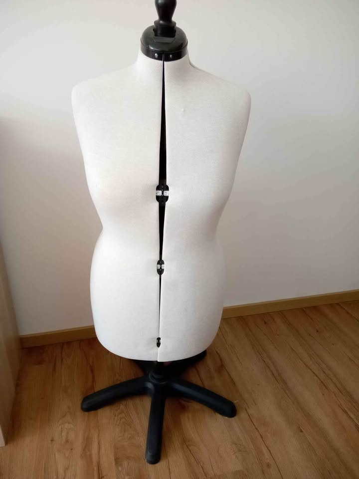 Nastavitelná krejčovská panna Catwalk form M jako nová