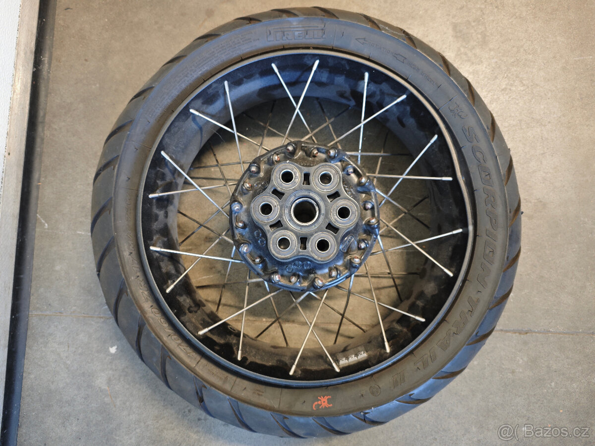 Ducati Multistrada V4 50222331AD zadní kolo výplet