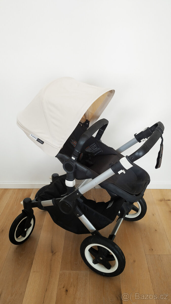 Kočárek Bugaboo Buffalo, béžový (Off White) s příslušenstvím