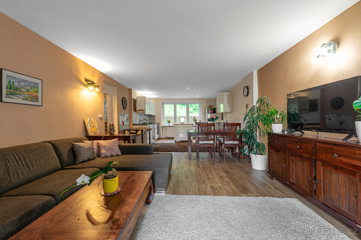 Prodej, rodinný dům, 4+kk, Dešenice