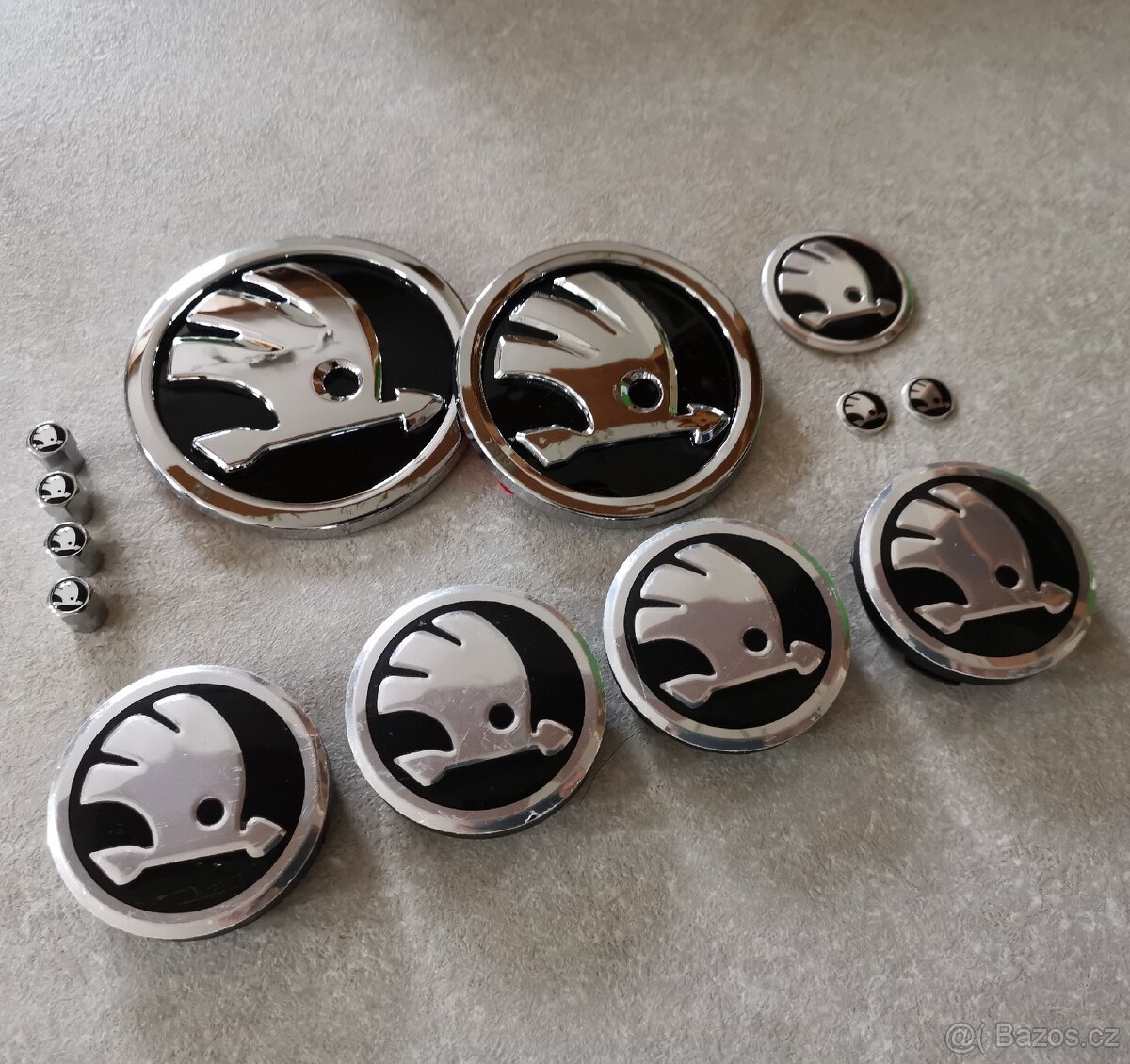 Znak škoda 90mm 80mm stříbrný sada 56mm pokličky čepičky