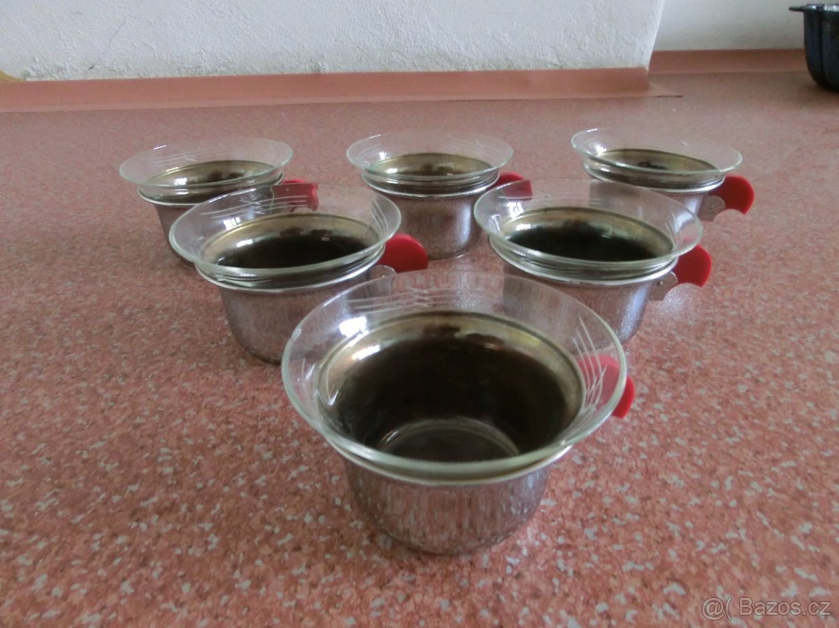 Čajové skleničky v nerez pouzdru
