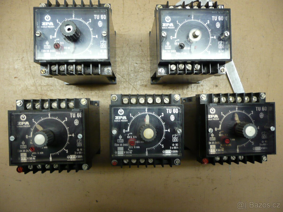 Spínací hodiny TU60