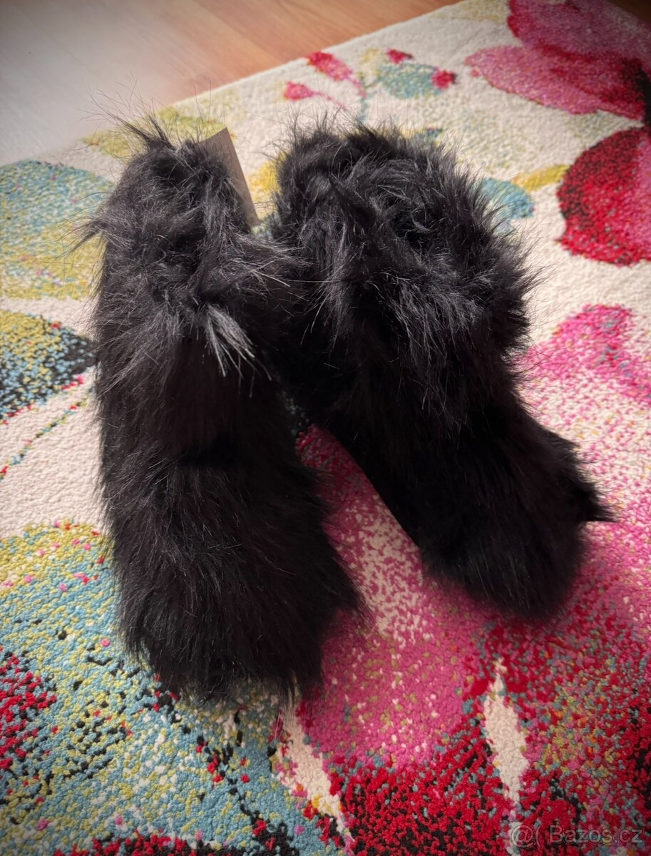 Dívčí obuv vel. 34/35