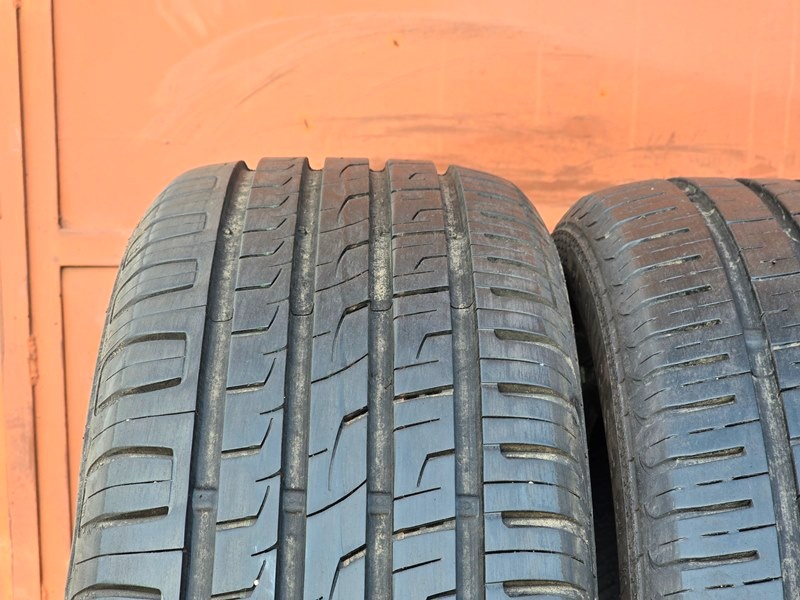 Letní Barum Bravuris 205/55/16