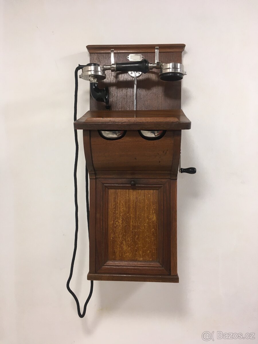Závěsný pultový telefon ERICSSON
