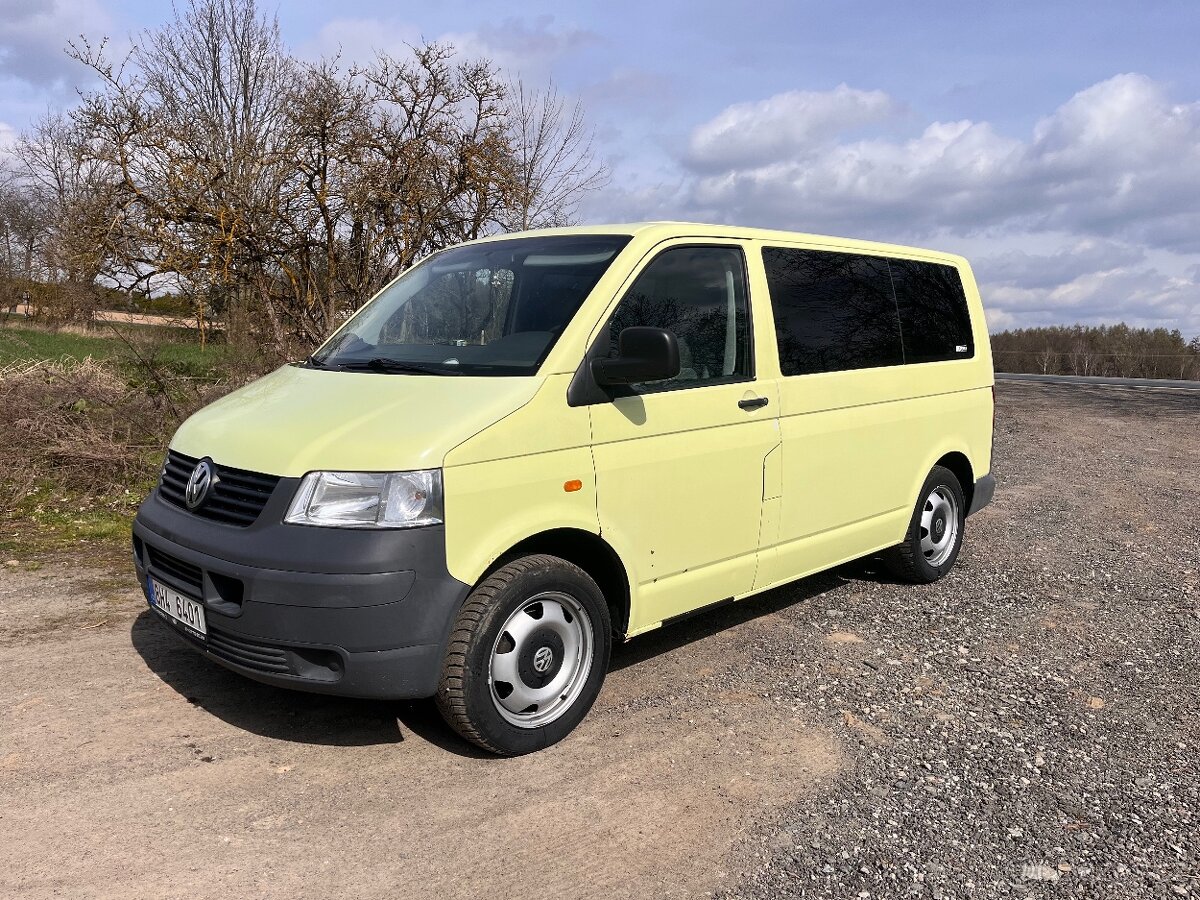 Volkswagen T5 Caravelle 1.9 TDI 77kW – 9 míst