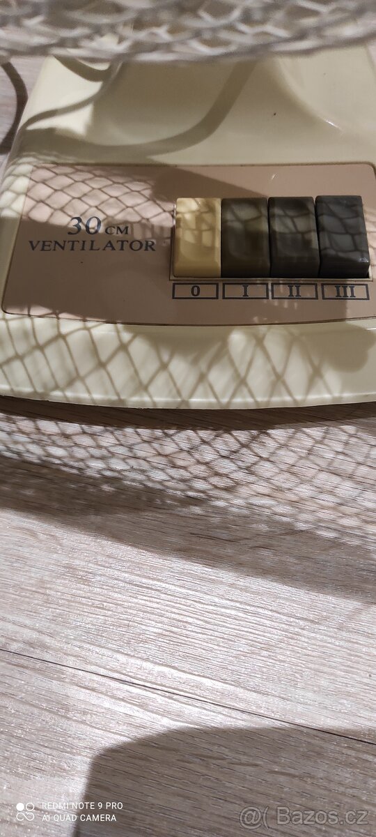 Stolní ventilátor 30cm