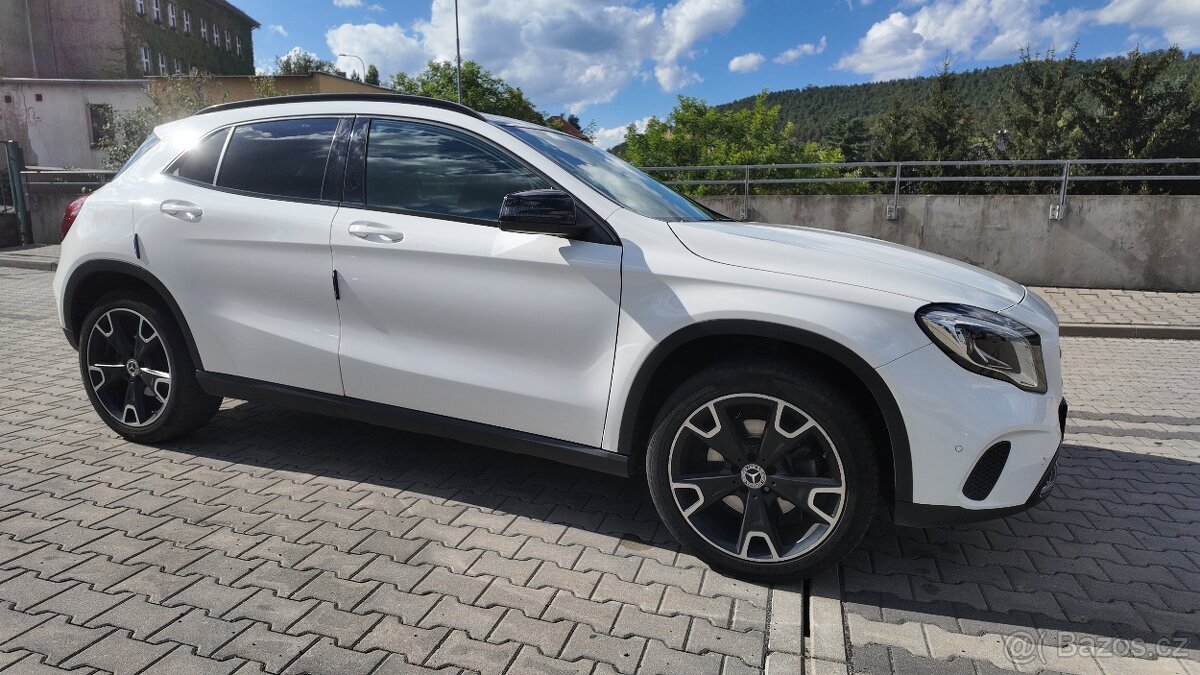 Prodám Mercedes Benz GLA 220 4Matic nájezd 56770 km