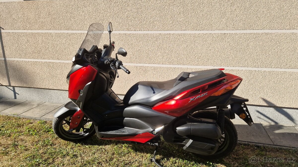 Yamaha X Max 125