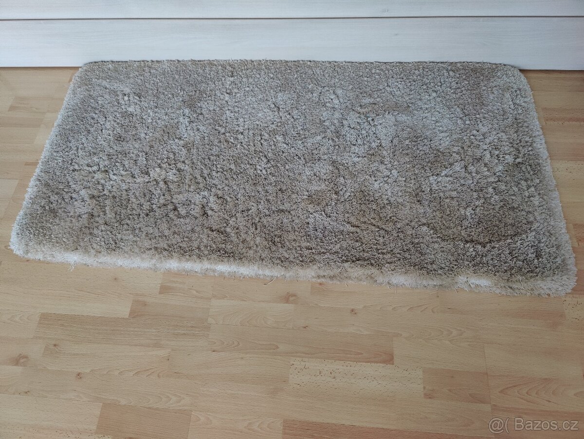 Kusový koberec 140x70cm