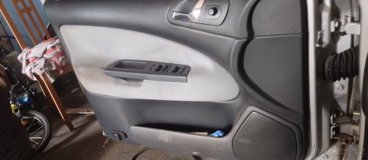 Prodám polstrování na škoda Octavia 1 RS