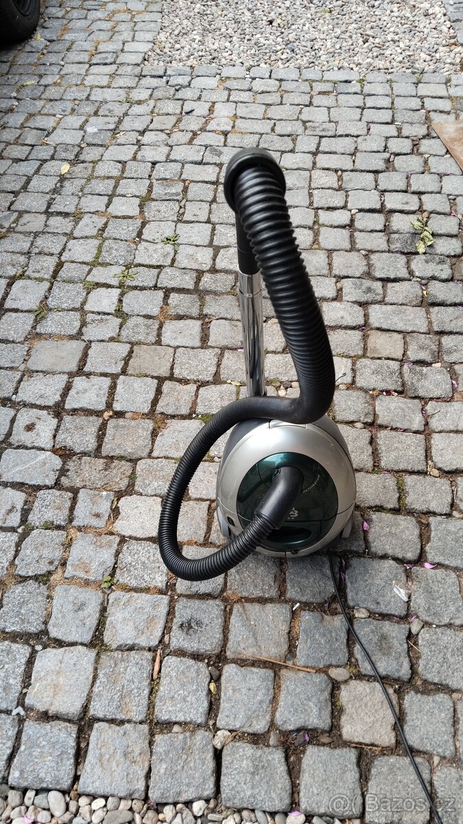 Vysavač eta O3