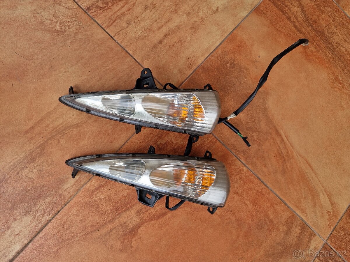 Přední blinkry Honda SH300i