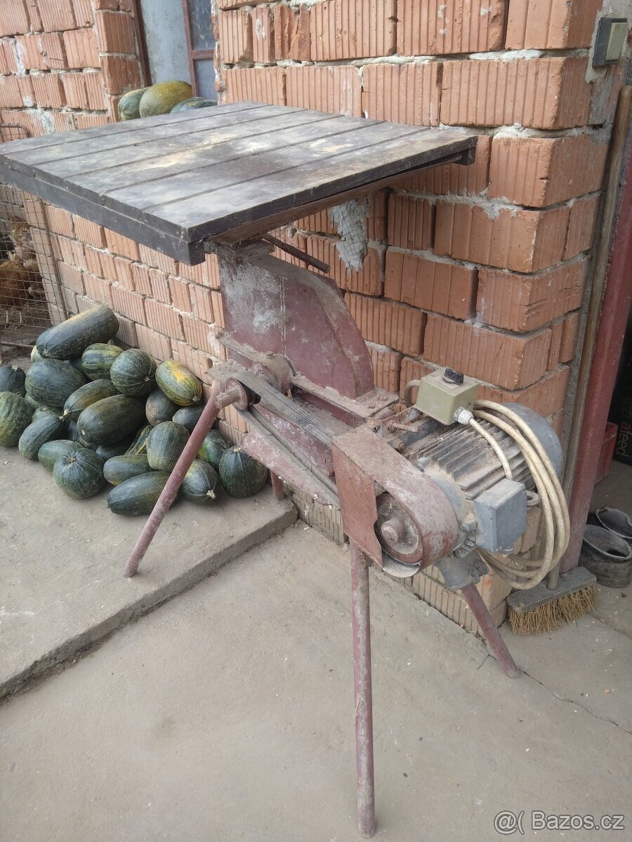 Šrotovník na obilí