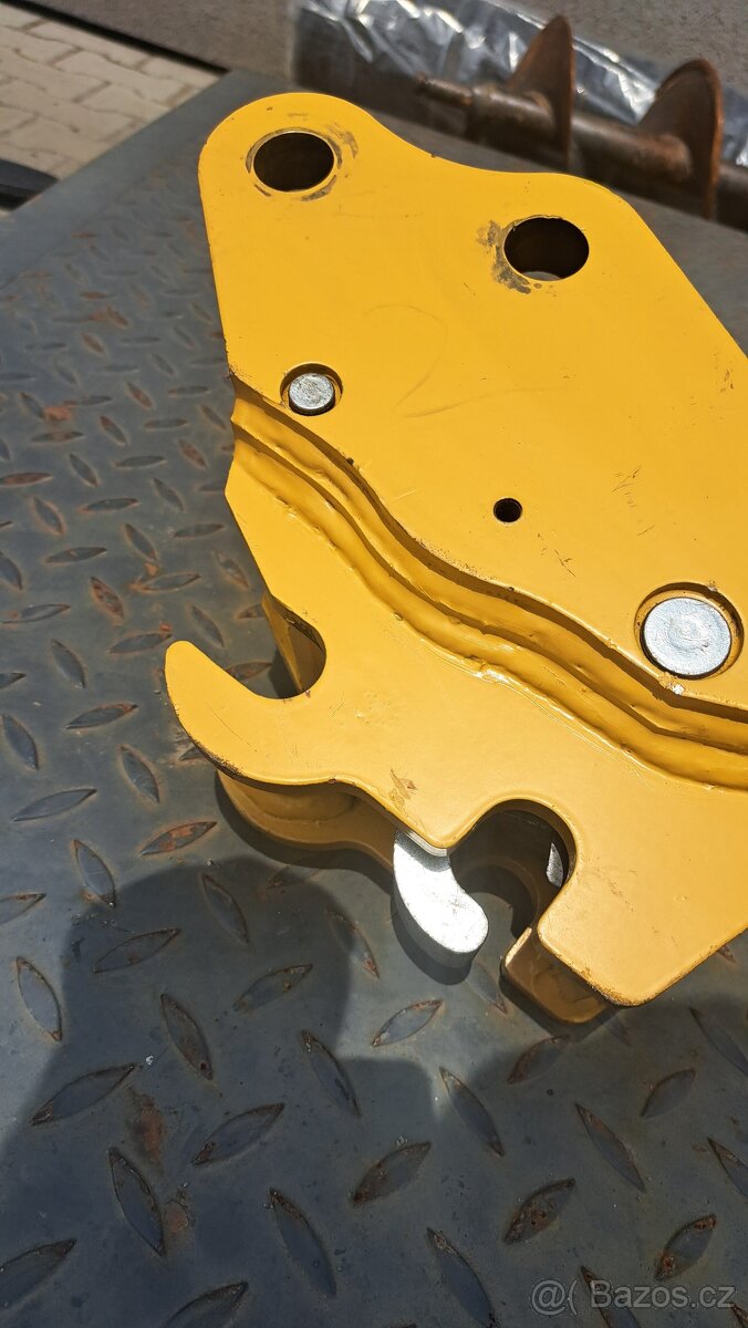 Rychloupínák minibagr JCB, Kubota, Cat, 25mm