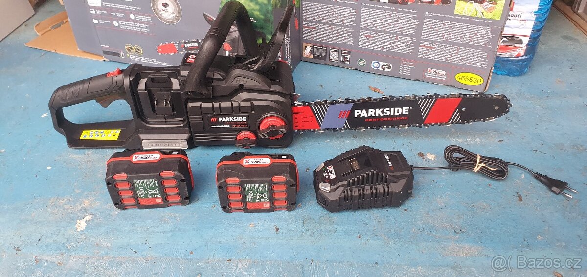 Aku prořezávací pila PPAKS 40-Li A1, 2x  4 Ah Parkside