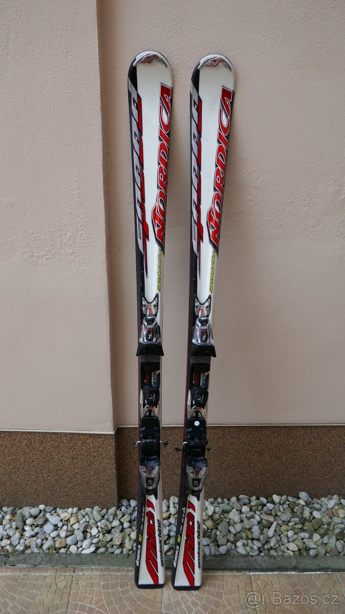 SJEZDOVÉ LYŽE ROSSIGNOL ZENITH 162CM/VÁZÁNÍ ROSSIGNOL 100
