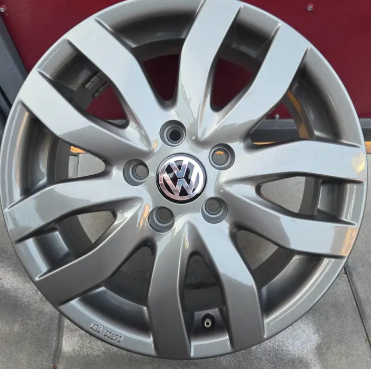 16"HEZKÉ ANTRACI ALU LITÉ DISKY 5x112 VW PASSAT B8