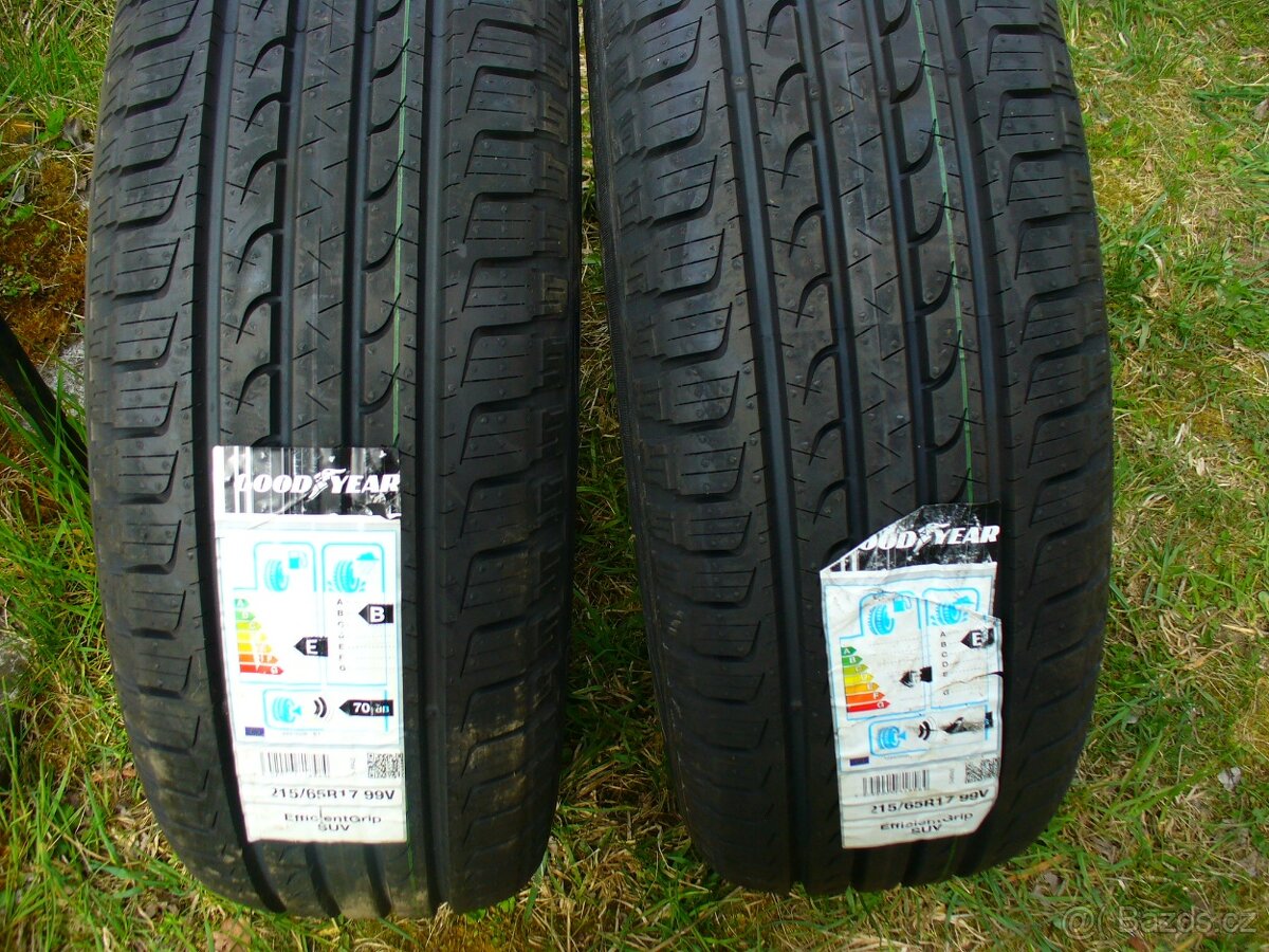 NOVÉ PNEU 215/65/17 M+S