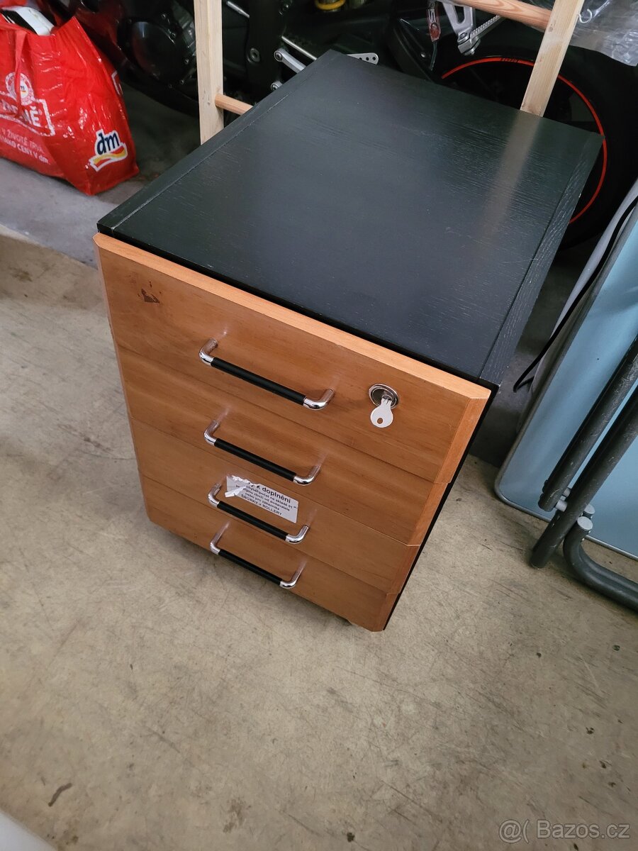 Kancelářský zásuvkový kontejner