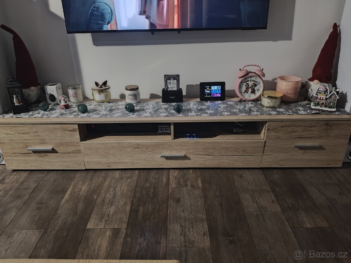 Obývací stěna,tv stolek +konferenční stolek