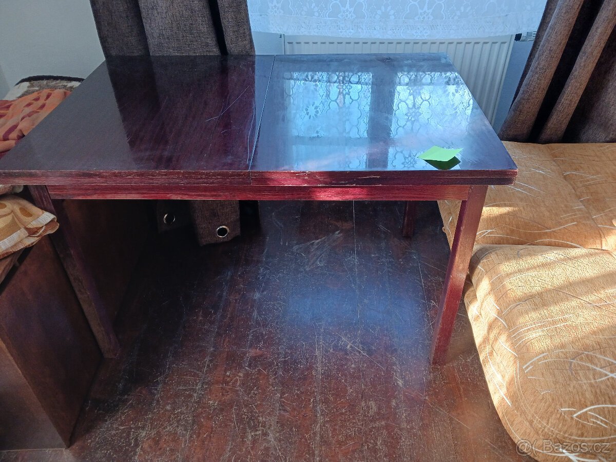 Stůl jídelní RETRO