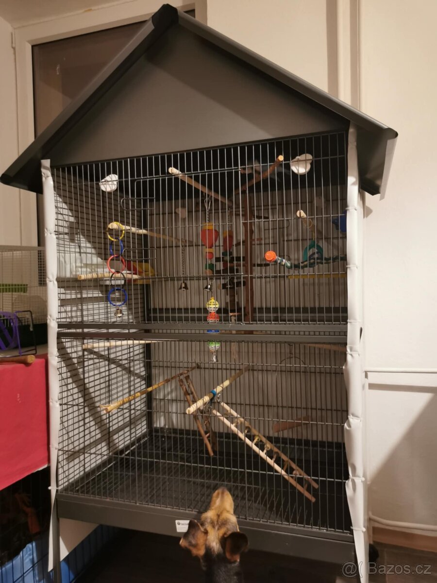 klec pro papoušky