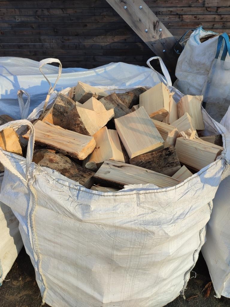 Prodám palivové dřevo tvrde